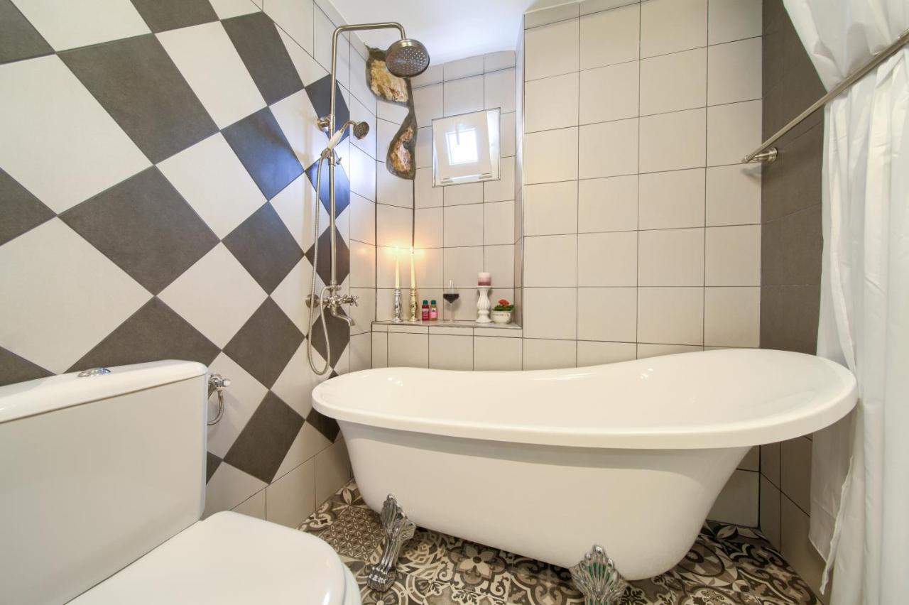 Retro Apartment Vrbnik  Extérieur photo